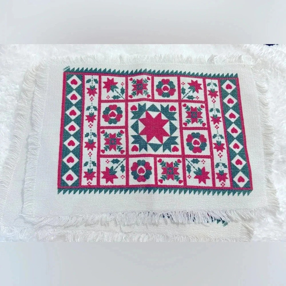 Vintage Placemats Woven Fringed Christmas Holiday Nordic Style Pattern Set of 2 - Picture 2 of 8